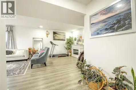 212 Adams Avenue Amherstburg ON N9V 0B2
