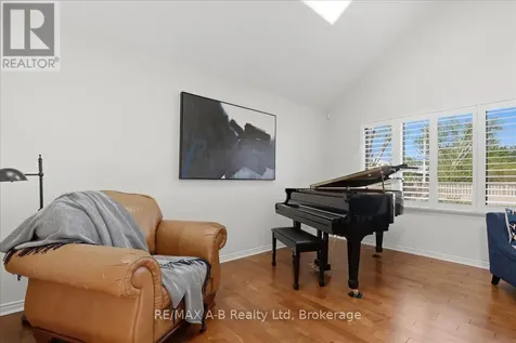 90 Waddell Street Stratford ON N5A 6K4