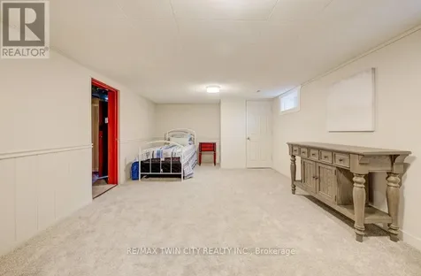 196 Lourdes Street Waterloo ON N2L 1N7