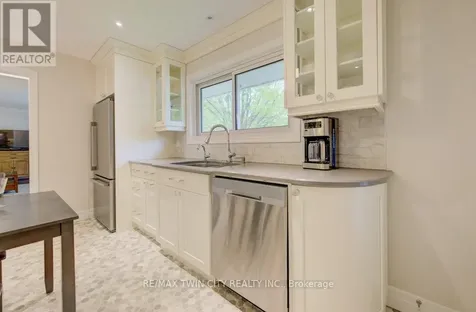 196 Lourdes Street Waterloo ON N2L 1N7