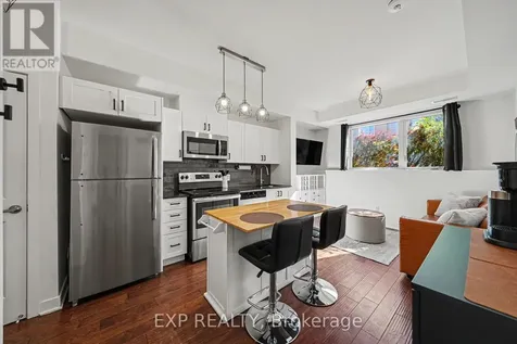 315 Terravita Private Ottawa ON K1V 2S1