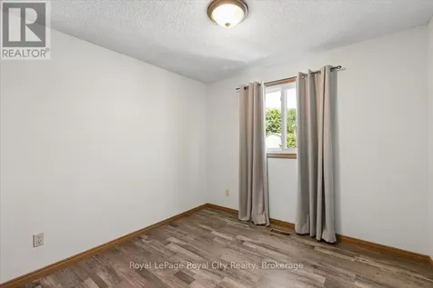 4 Smart Street Guelph (kortright West) ON N1G 4K9