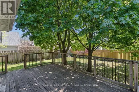 4 Smart Street Guelph (kortright West) ON N1G 4K9