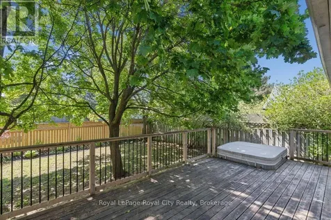 4 Smart Street Guelph (kortright West) ON N1G 4K9