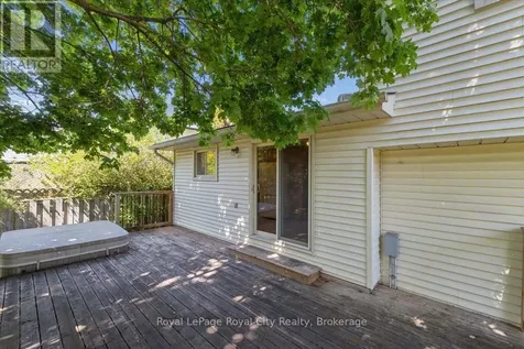 4 Smart Street Guelph (kortright West) ON N1G 4K9