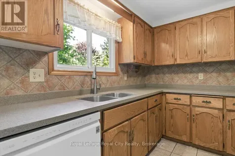 4 Smart Street Guelph (kortright West) ON N1G 4K9