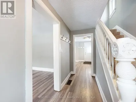 690 8th Street East Owen Sound ON N4K 1L8