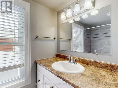 690 8th Street East Owen Sound ON N4K 1L8