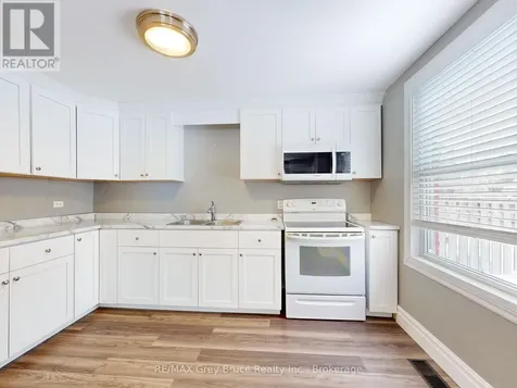 690 8th Street East Owen Sound ON N4K 1L8
