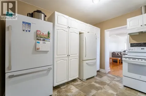 363 Lacroix Street Chatham ON N7M 2W4