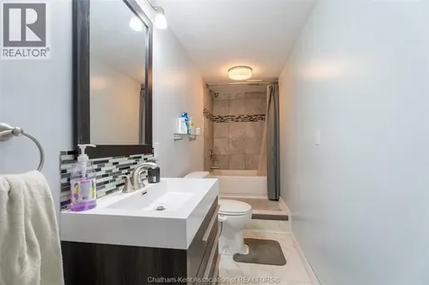 363 Lacroix Street Chatham ON N7M 2W4