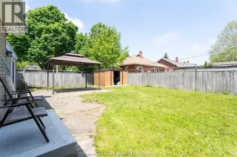 363 Lacroix Street Chatham ON N7M 2W4