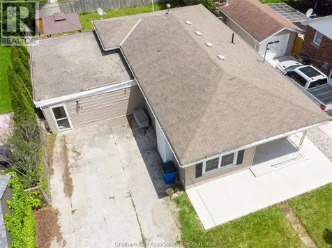 363 Lacroix Street Chatham ON N7M 2W4