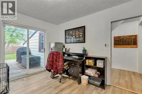 1260 Oak Windsor ON N8X 2B1