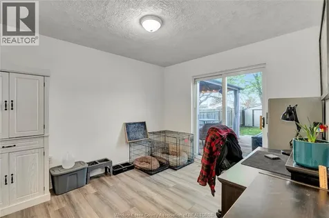 1260 Oak Windsor ON N8X 2B1