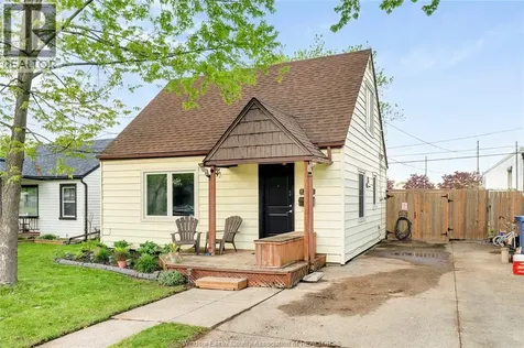 1260 Oak Windsor ON N8X 2B1