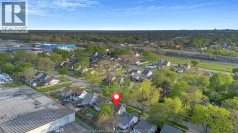 1260 Oak Windsor ON N8X 2B1