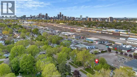 1260 Oak Windsor ON N8X 2B1