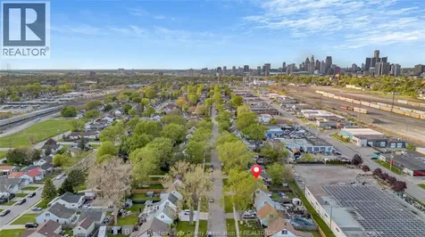 1260 Oak Windsor ON N8X 2B1