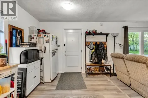 1260 Oak Windsor ON N8X 2B1