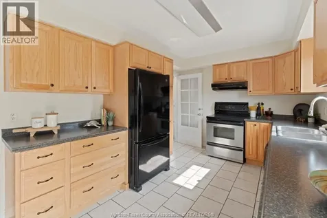 1655 Partington Avenue Windsor ON N9E 2P9