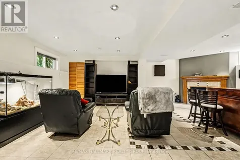 52 Castlebeau Street Russell ON K0A 1W0