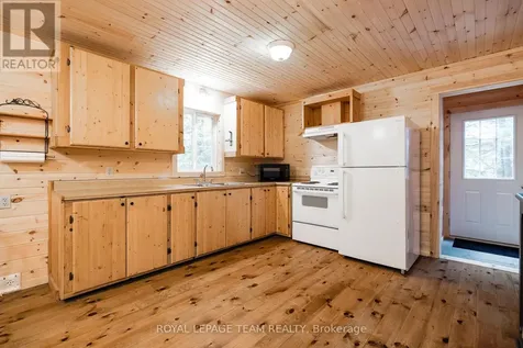 626B Umpherson's Mill Road Lanark Highlands ON K0G 1K0