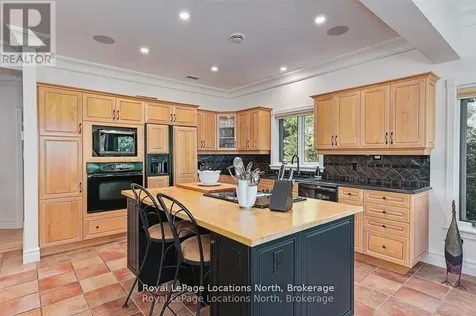 6 Alpine Court Collingwood ON L9Y 4W7