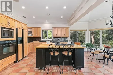 6 Alpine Court Collingwood ON L9Y 4W7