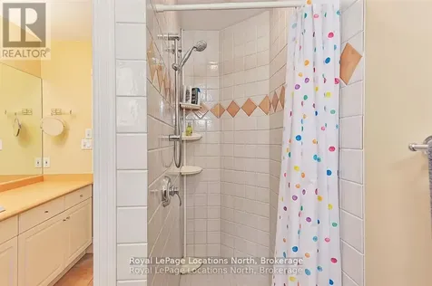 6 Alpine Court Collingwood ON L9Y 4W7