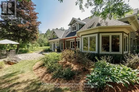 6 Alpine Court Collingwood ON L9Y 4W7