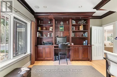 6 Alpine Court Collingwood ON L9Y 4W7