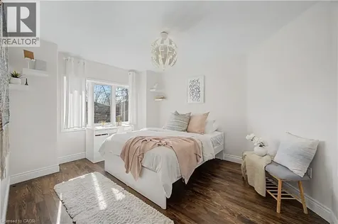 34 Highbury Drive Stoney Creek ON L8J 2T4