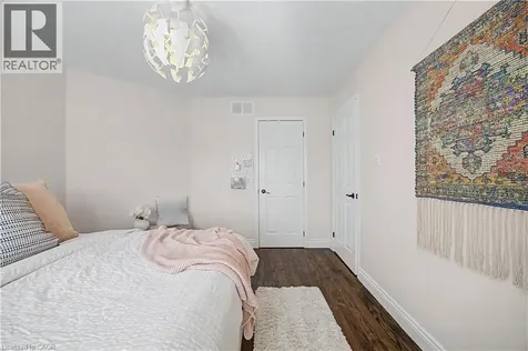 34 Highbury Drive Stoney Creek ON L8J 2T4