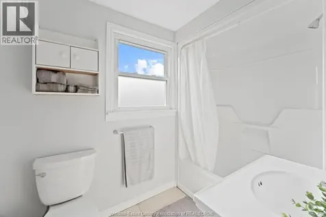 1655 Partington Avenue Windsor ON N9E 2P9