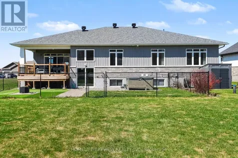 315 Autumn Meadow Way Ottawa ON K0A 2T0