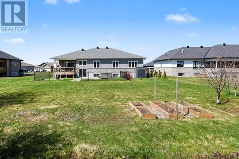 315 Autumn Meadow Way Ottawa ON K0A 2T0