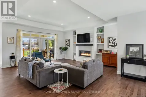 315 Autumn Meadow Way Ottawa ON K0A 2T0