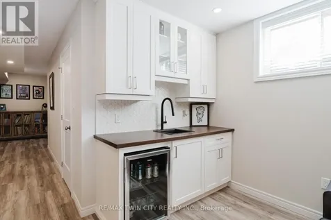 597 Sundew Drive Waterloo ON N2V 0B9