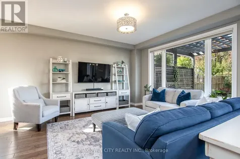 597 Sundew Drive Waterloo ON N2V 0B9