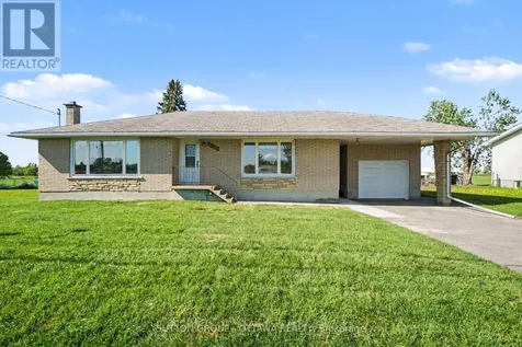 6573 Russell Road Ottawa ON K0A 1K0