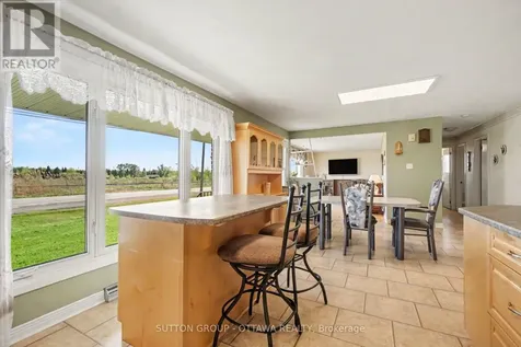 6573 Russell Road Ottawa ON K0A 1K0