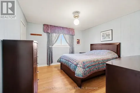 6573 Russell Road Ottawa ON K0A 1K0