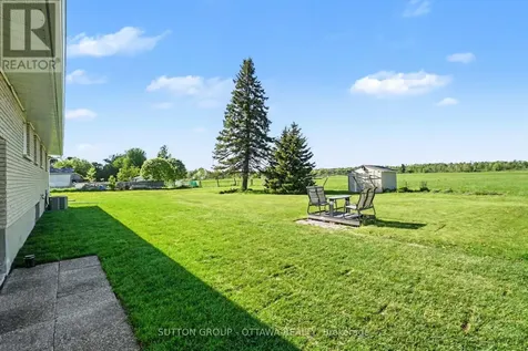 6573 Russell Road Ottawa ON K0A 1K0