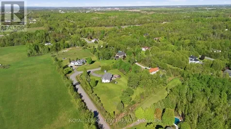 118 Rushing Brook Drive Ottawa ON K0A 1L0
