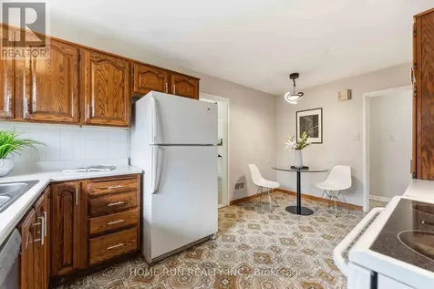 1530 Clementine Boulevard West Ottawa ON K1H 8G3