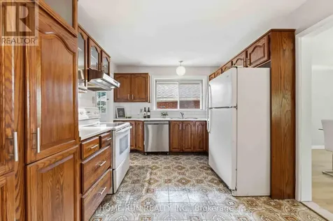 1530 Clementine Boulevard West Ottawa ON K1H 8G3