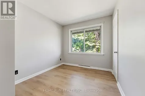 1530 Clementine Boulevard West Ottawa ON K1H 8G3