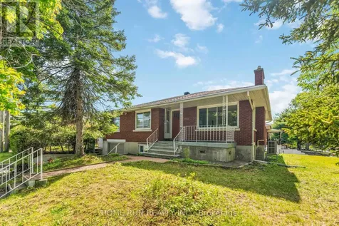 1530 Clementine Boulevard West Ottawa ON K1H 8G3