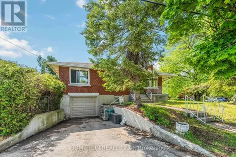 1530 Clementine Boulevard West Ottawa ON K1H 8G3